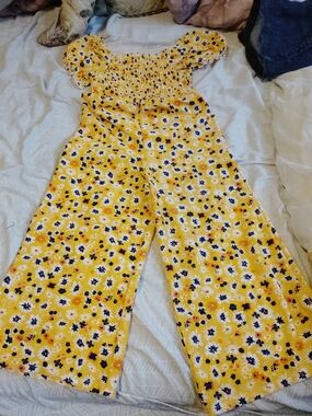 Speechless Yellow Floral Wide-Leg Jumpsuit with Puff Sleeves